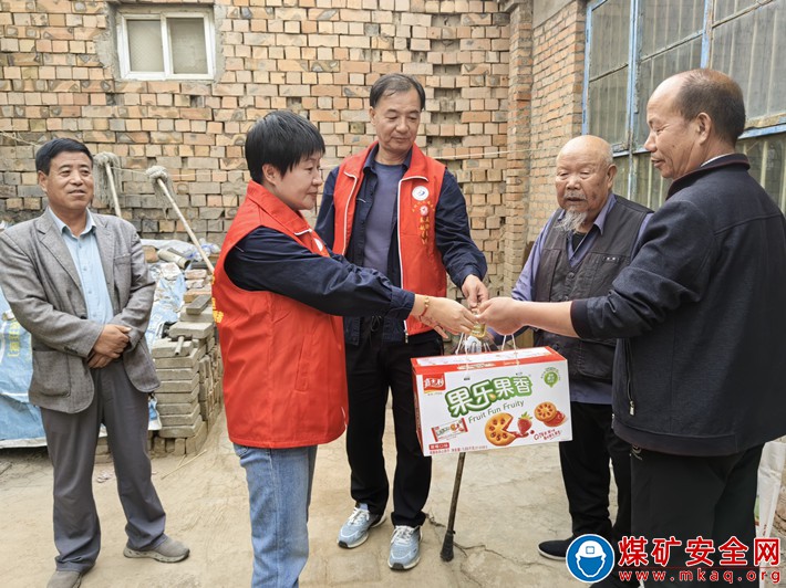 寧煤公司洗選中心文明幫扶推進(jìn)企地共建上臺(tái)階